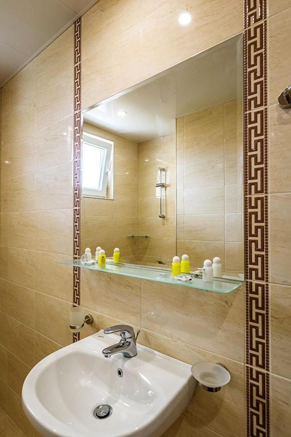 Family Hotel Bulgaria Kharmanli Ngoại thất bức ảnh